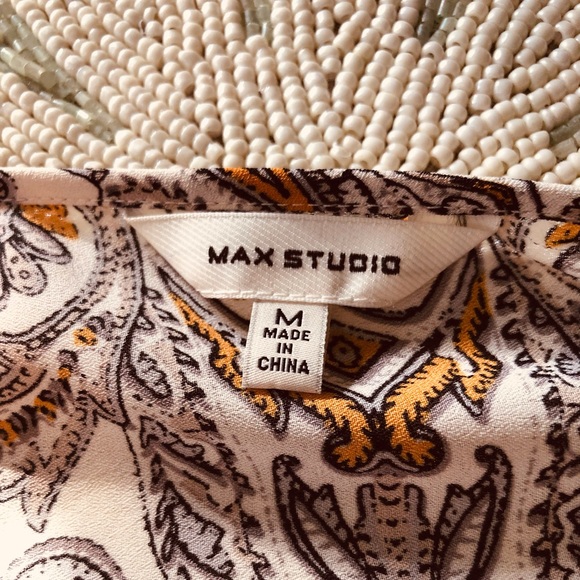 Peplum Blouse
MAX STUDIO - Med. NWOT💛 - Picture 5 of 9